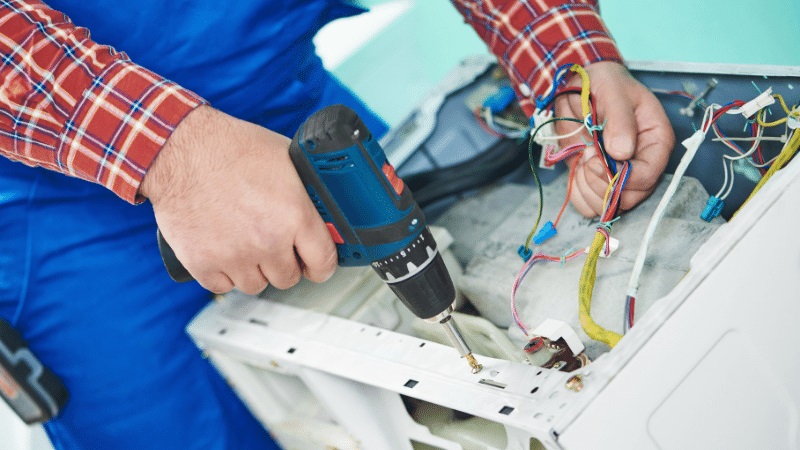 Beylikdüzü Daikin Daikin çamaşır makinesi kart tamiri – Su almama arızası orijinal parça ile giderildi. - Teknik servis örneği